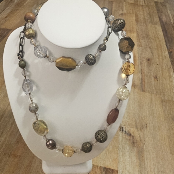 Vintage Premiere Design Beaded Necklace. - Picture 7 of 10